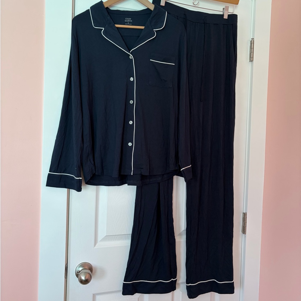 Women's Bamboo Stretch-Knit Long Sleeve Pajama Set in Navy